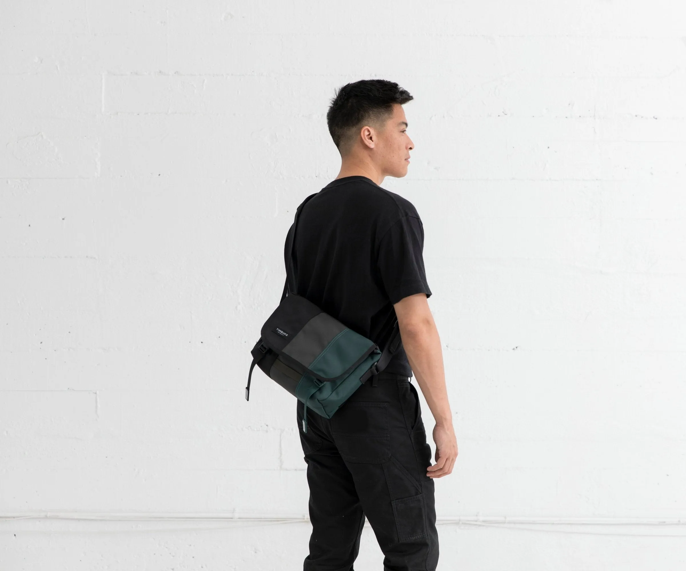 Classic Messenger Bag