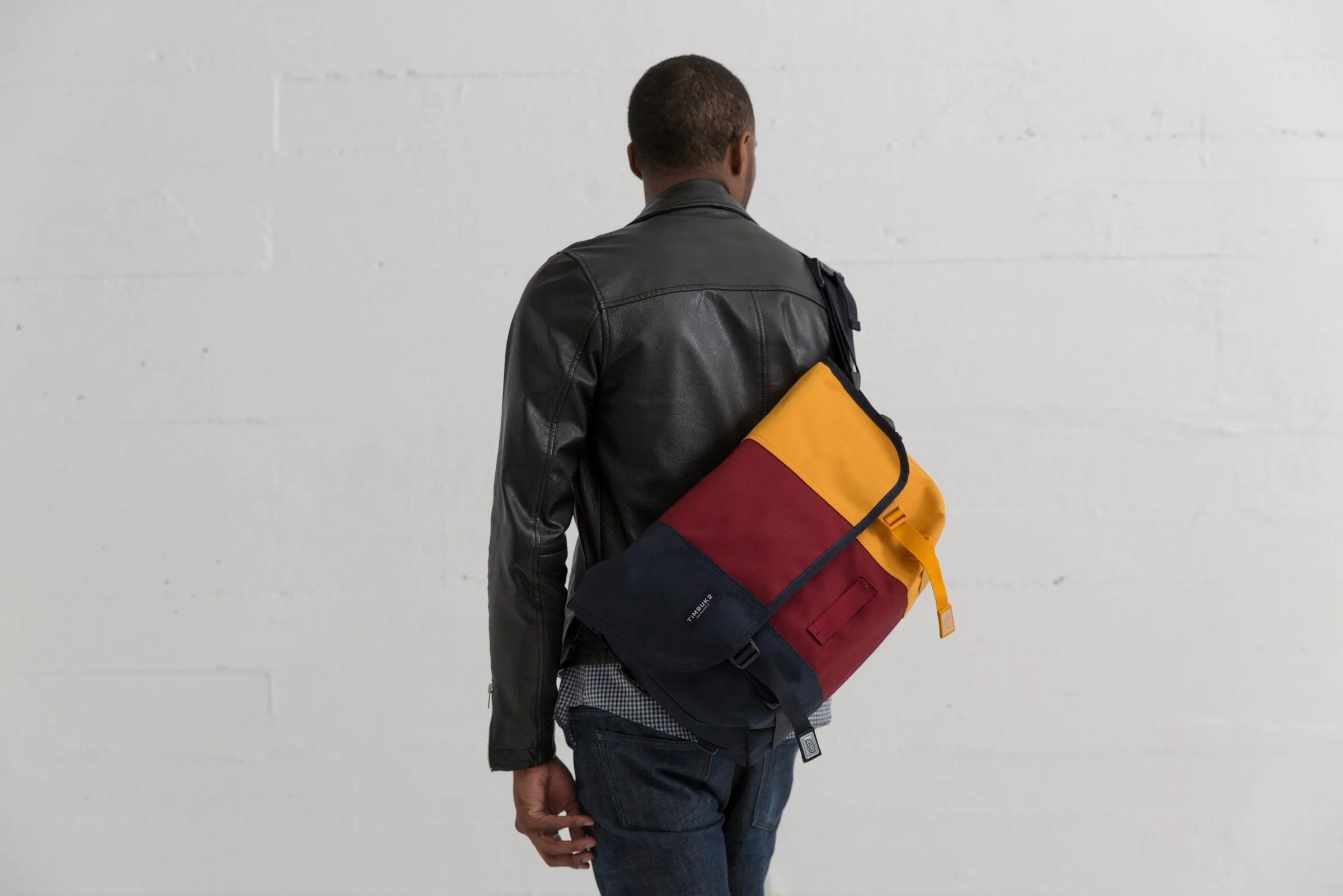 Classic Messenger Bag