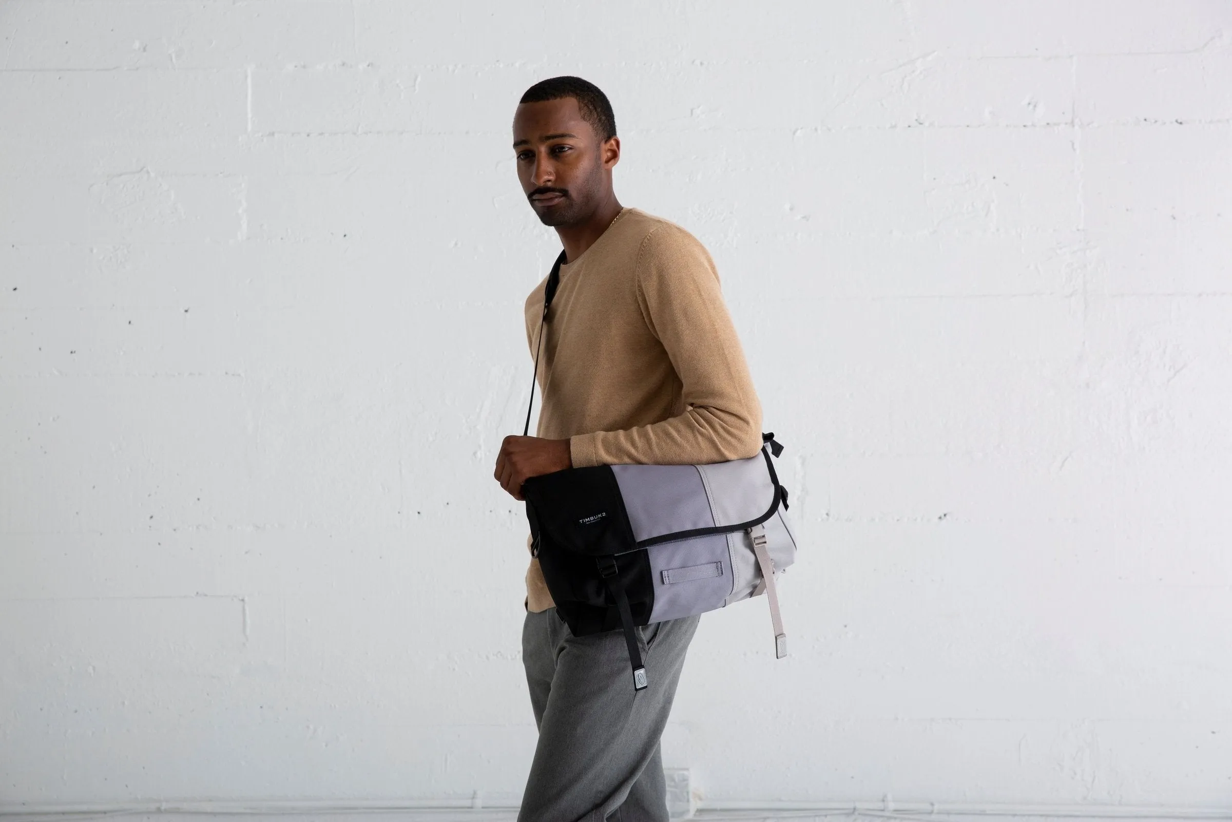 Classic Messenger Bag