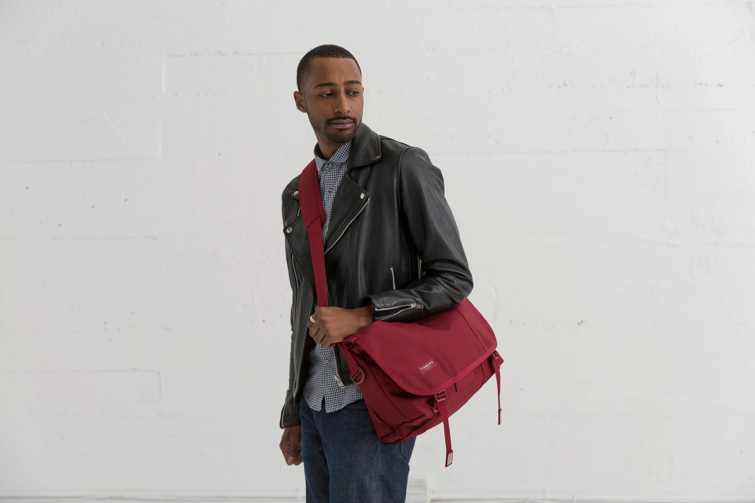 Classic Messenger Bag