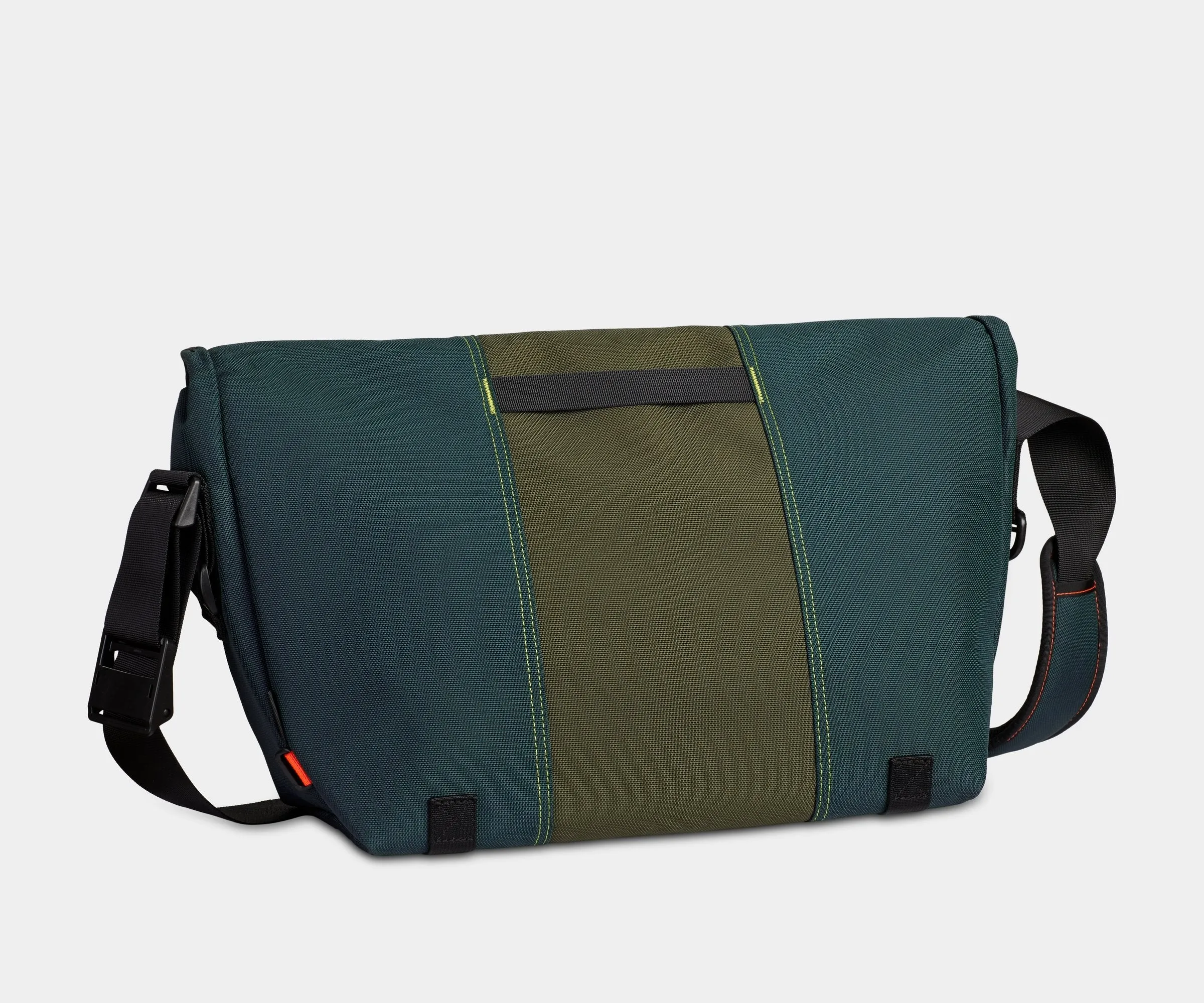 Classic Messenger Bag