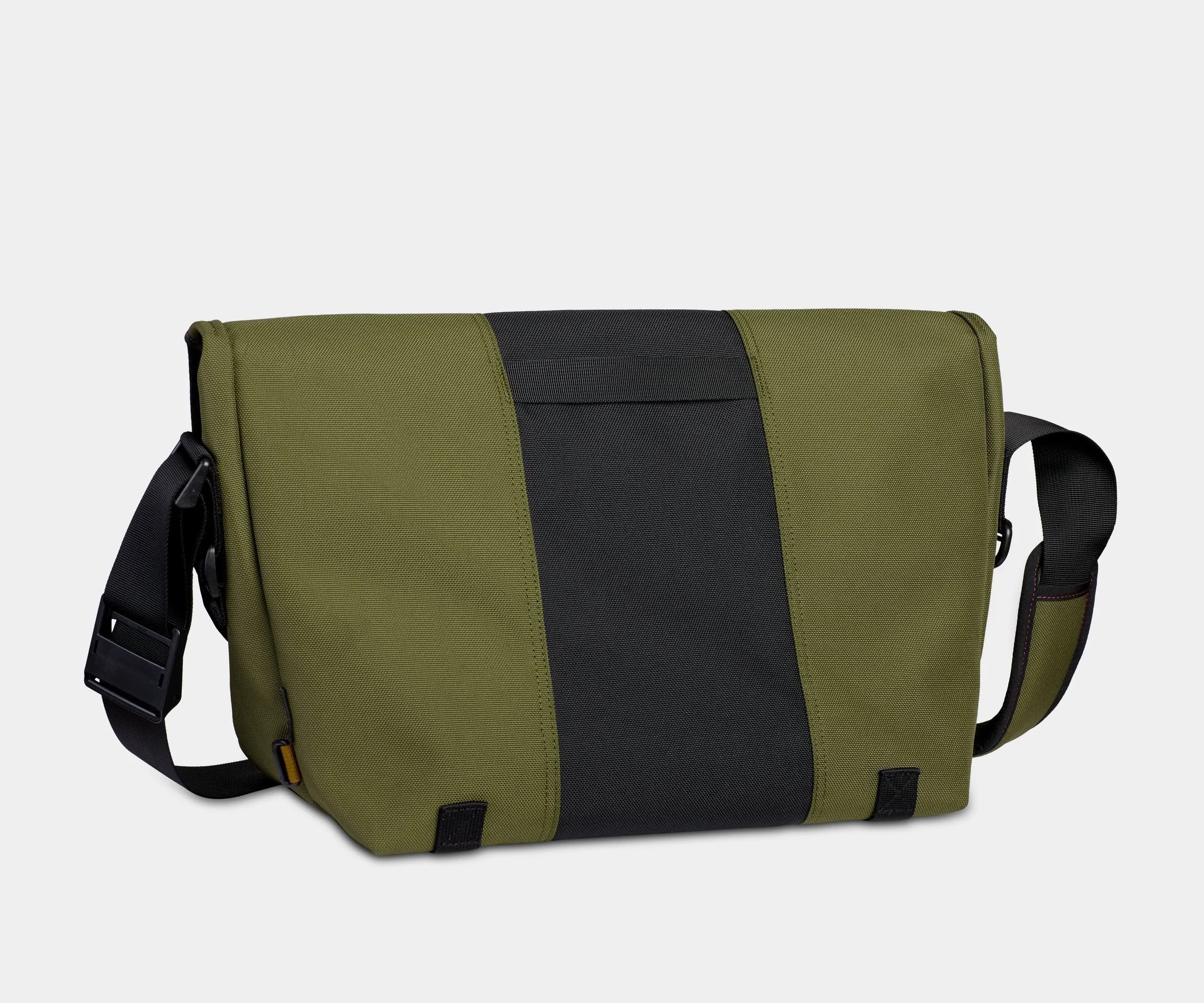 Classic Messenger Bag