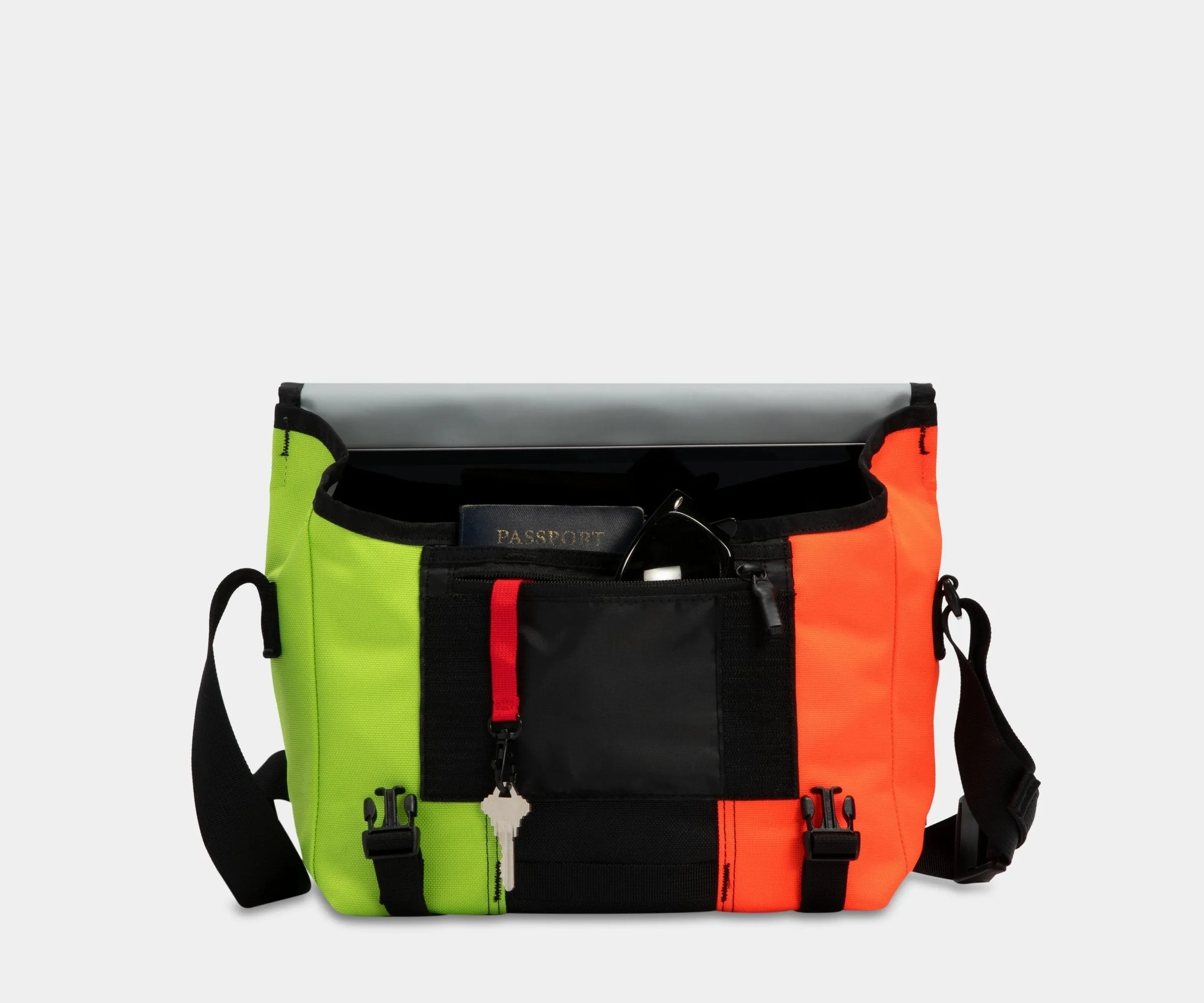 Classic Messenger Bag
