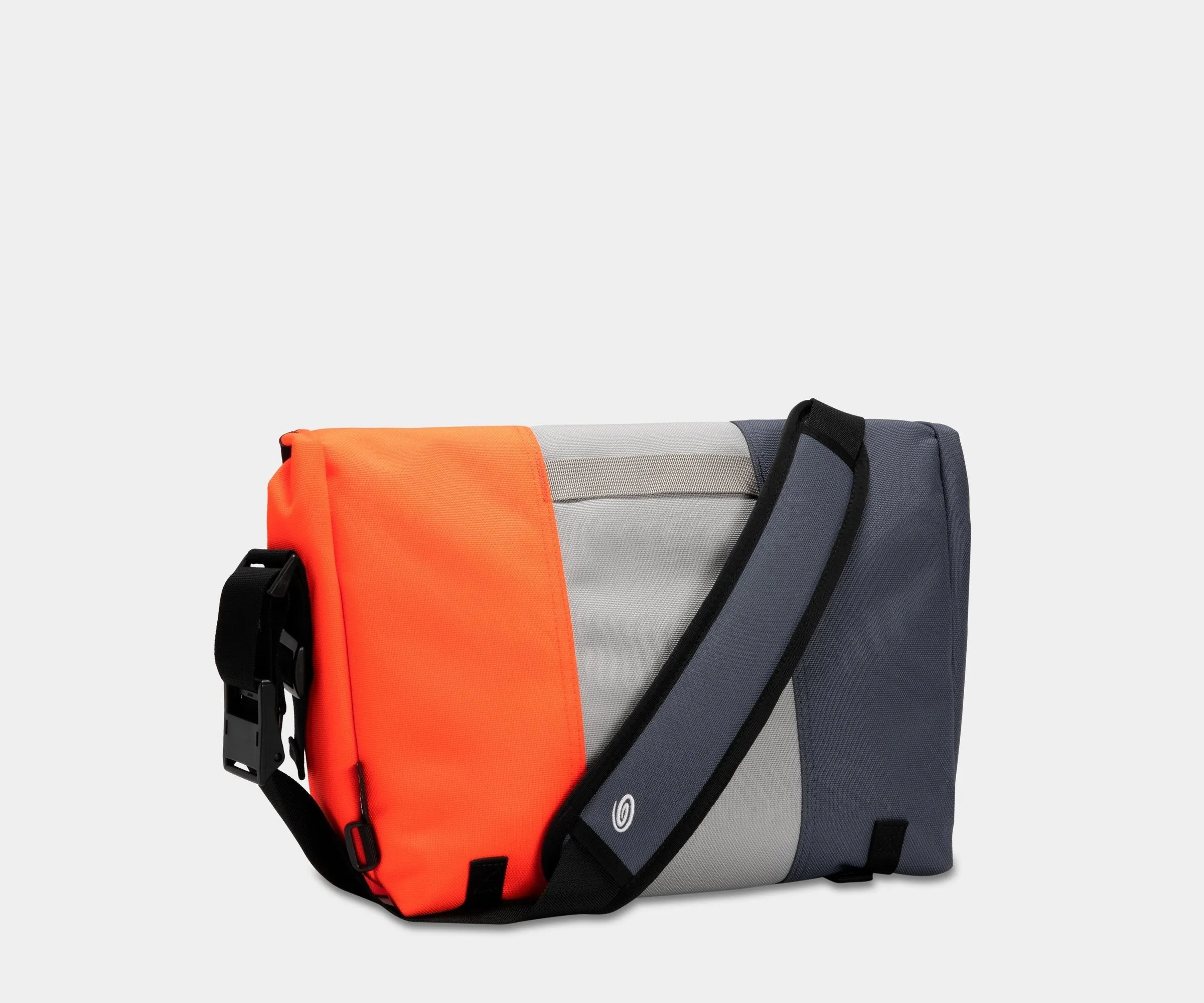 Classic Messenger Bag