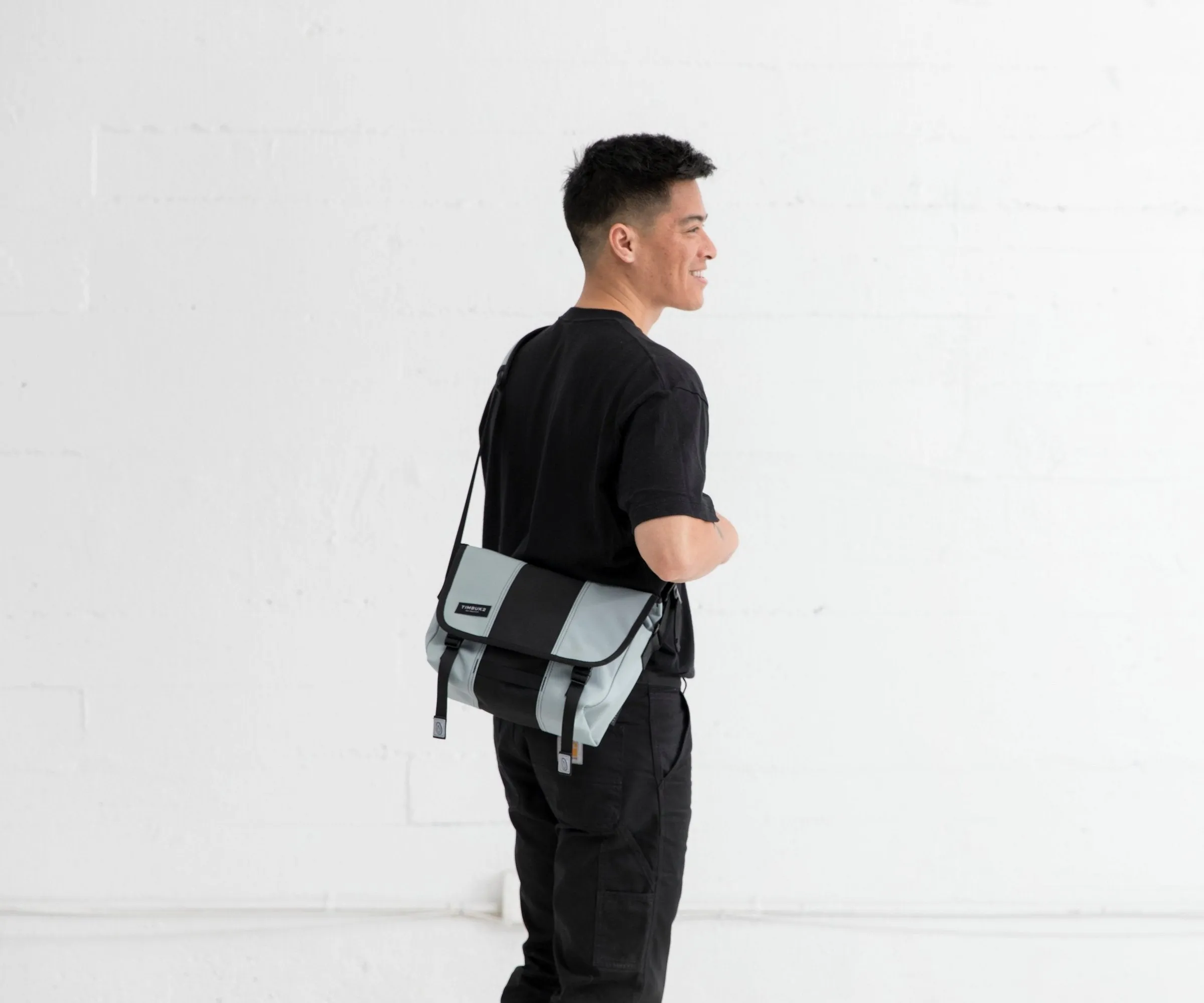 Classic Messenger Bag