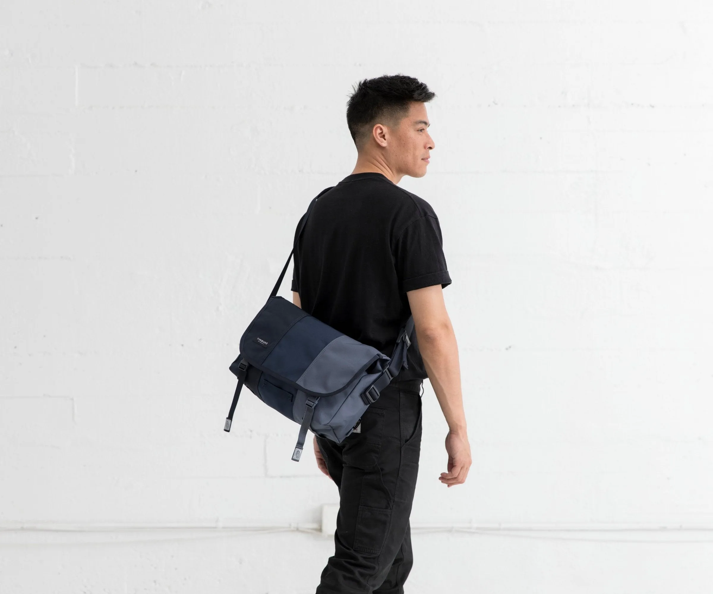 Classic Messenger Bag