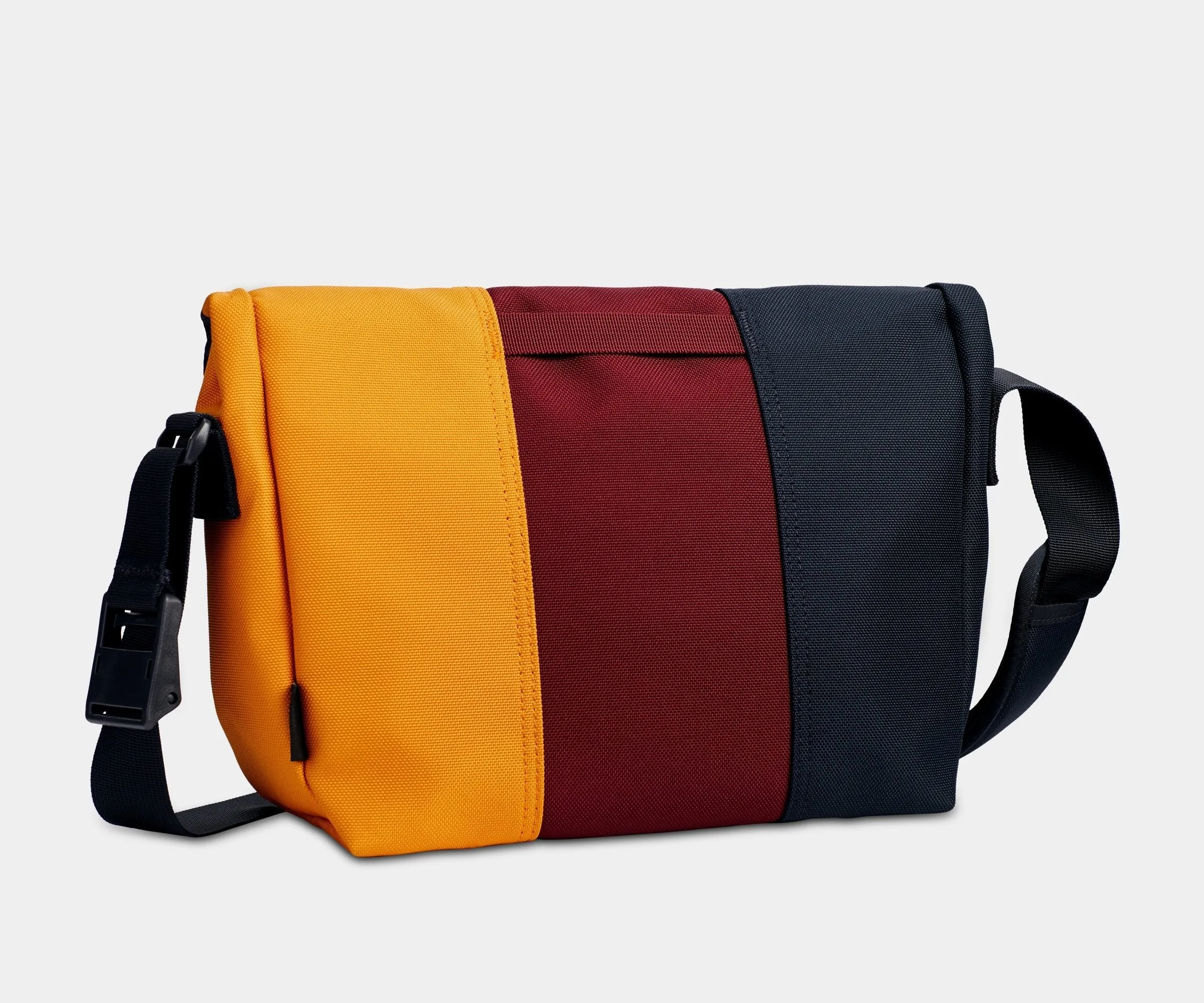 Classic Messenger Bag