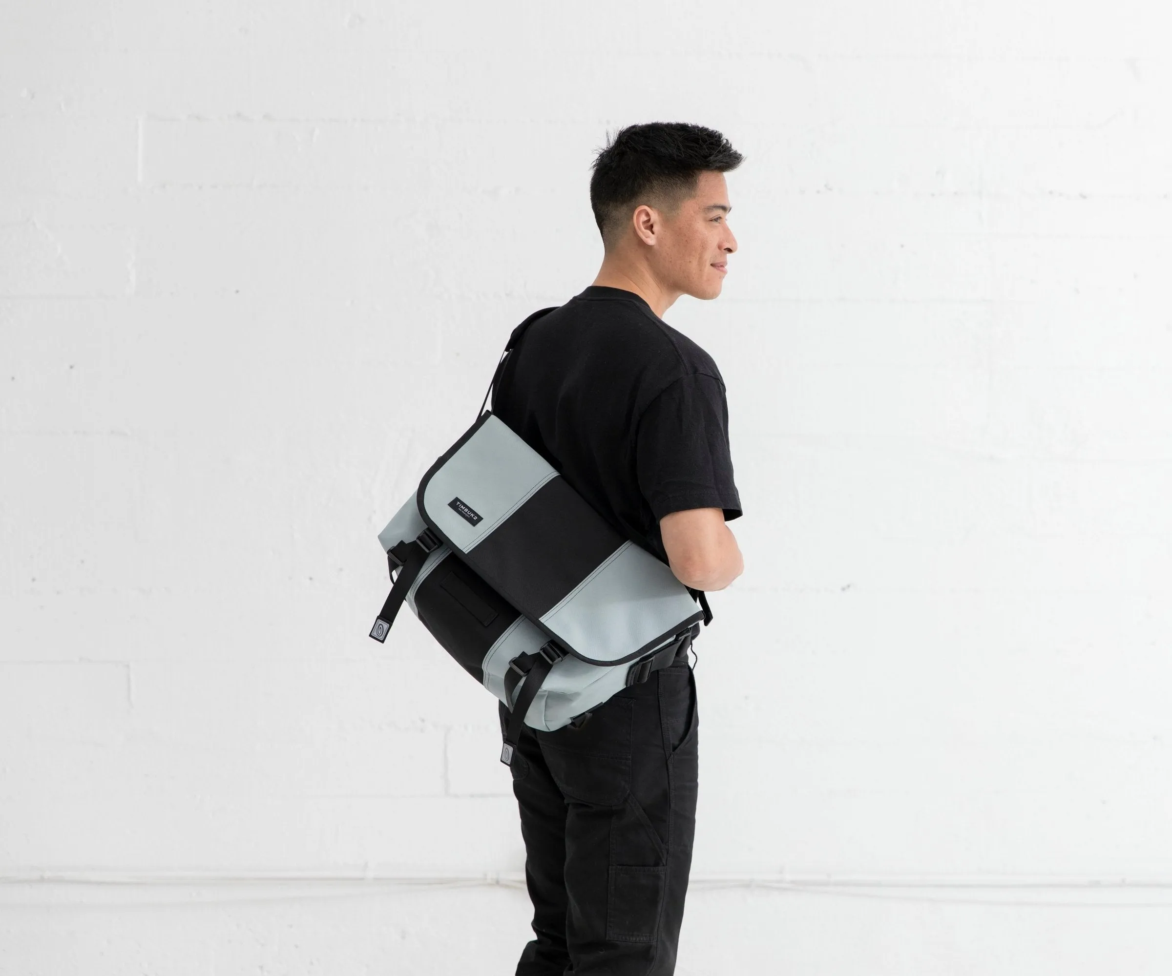 Classic Messenger Bag