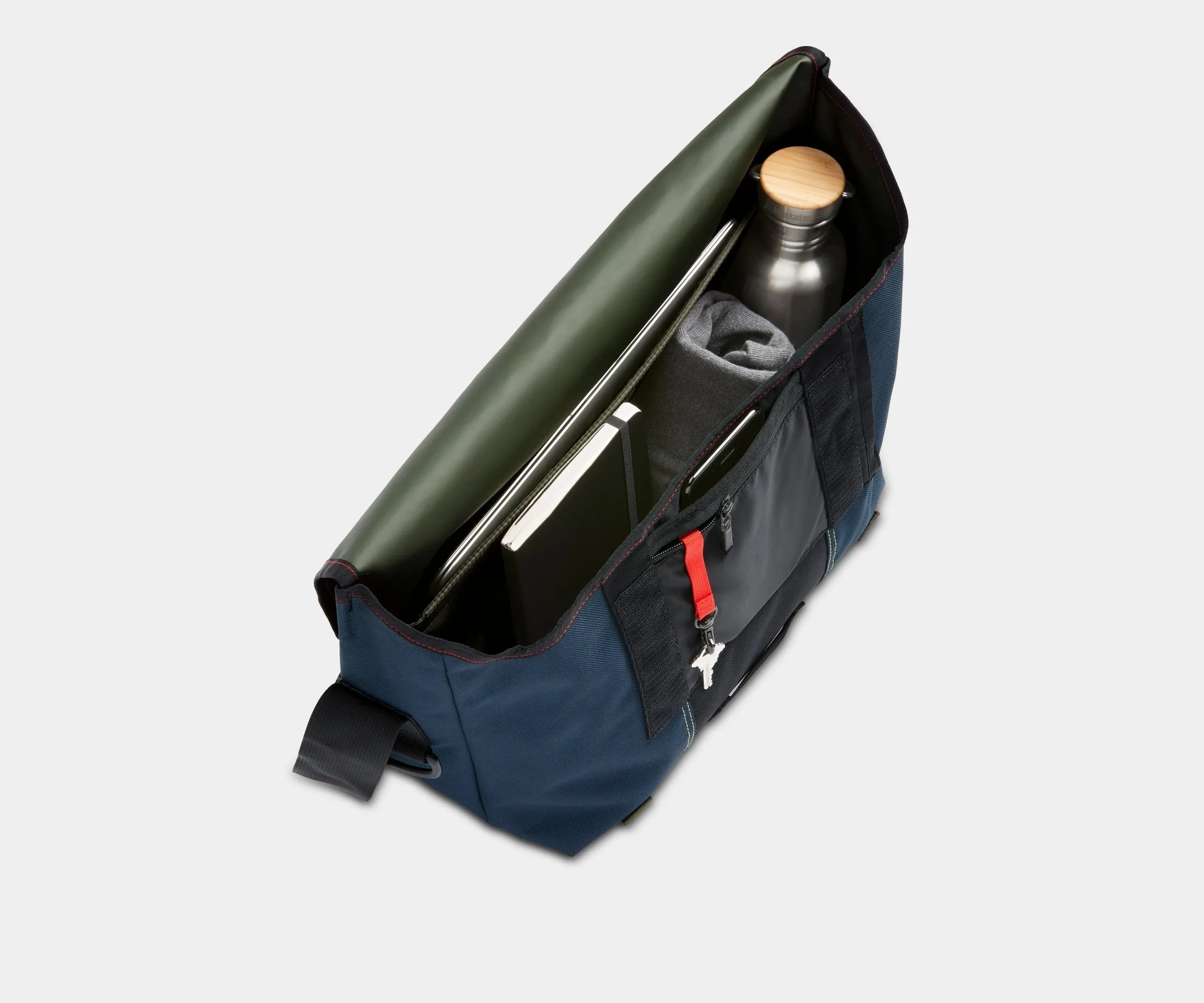 Classic Messenger Bag