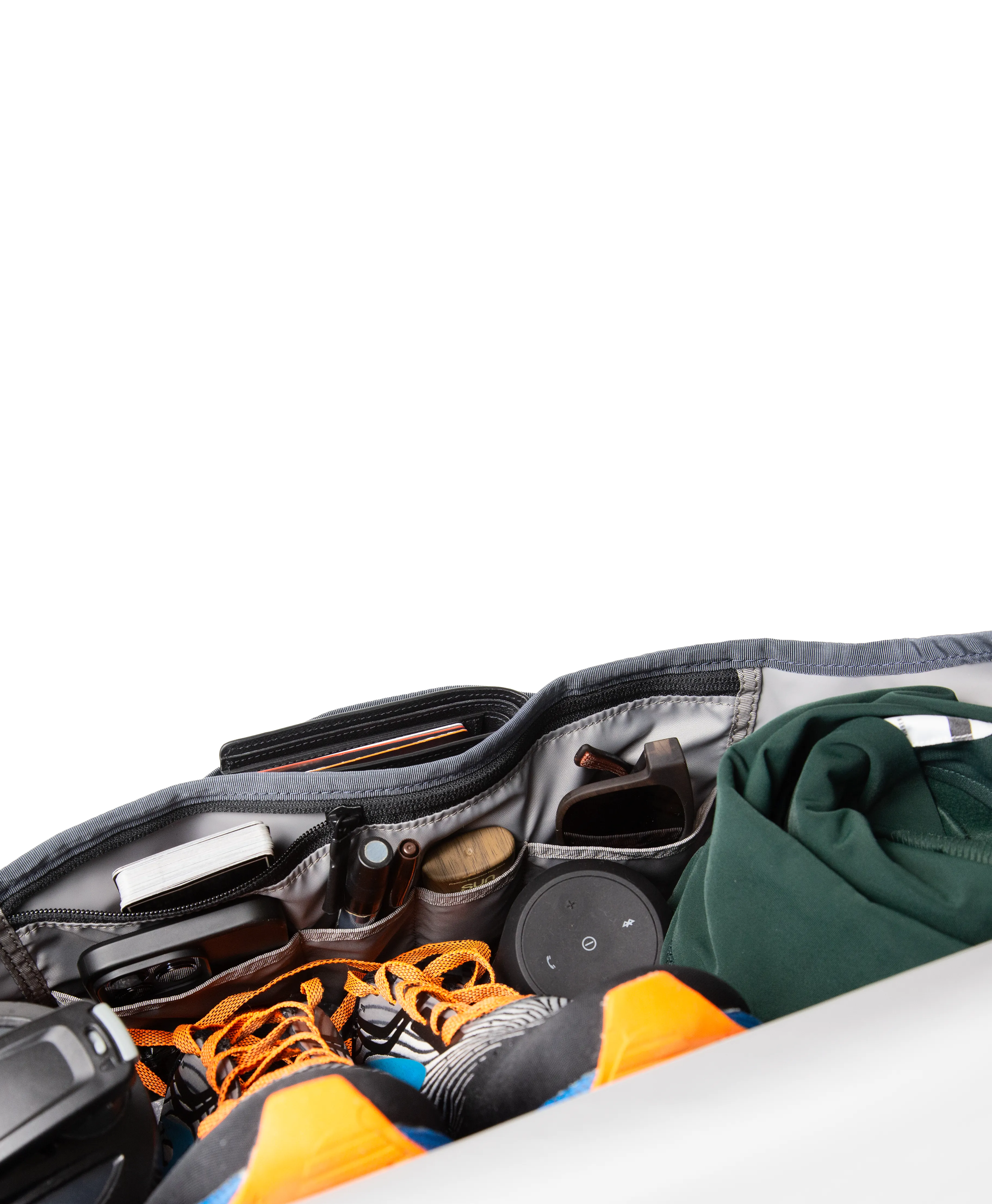 Flight Classic Messenger Bag
