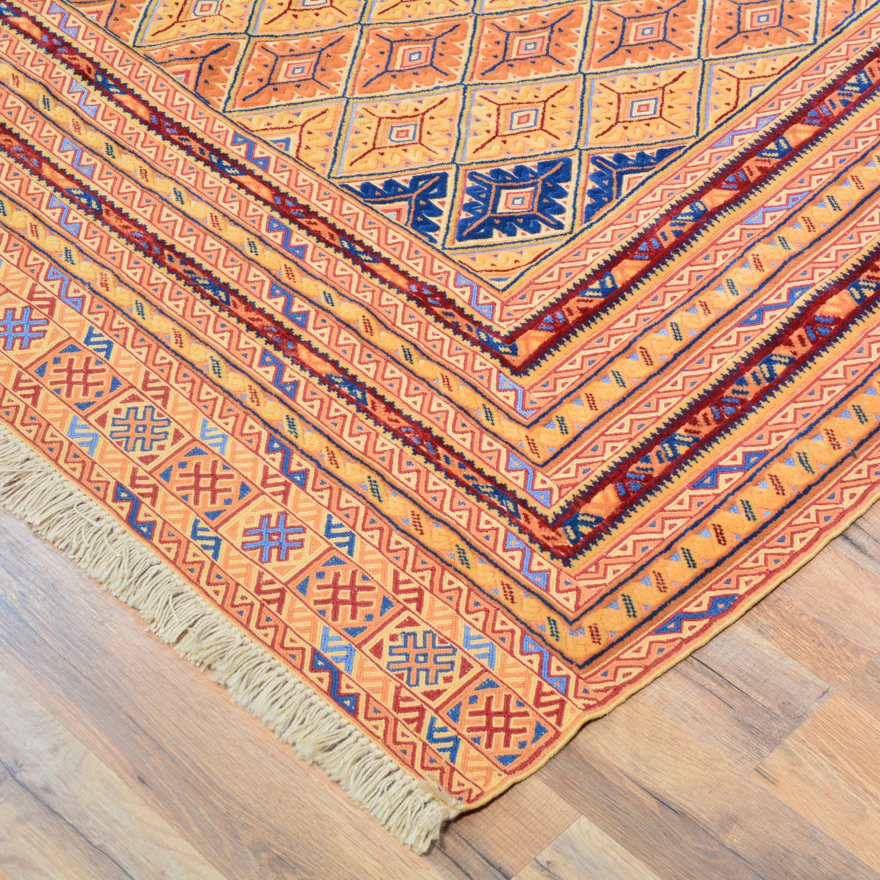 Hand-Knotted And Soumak Tribal Handmade Wool Rug (Size 5.2 X 6.11) Cwral-9990