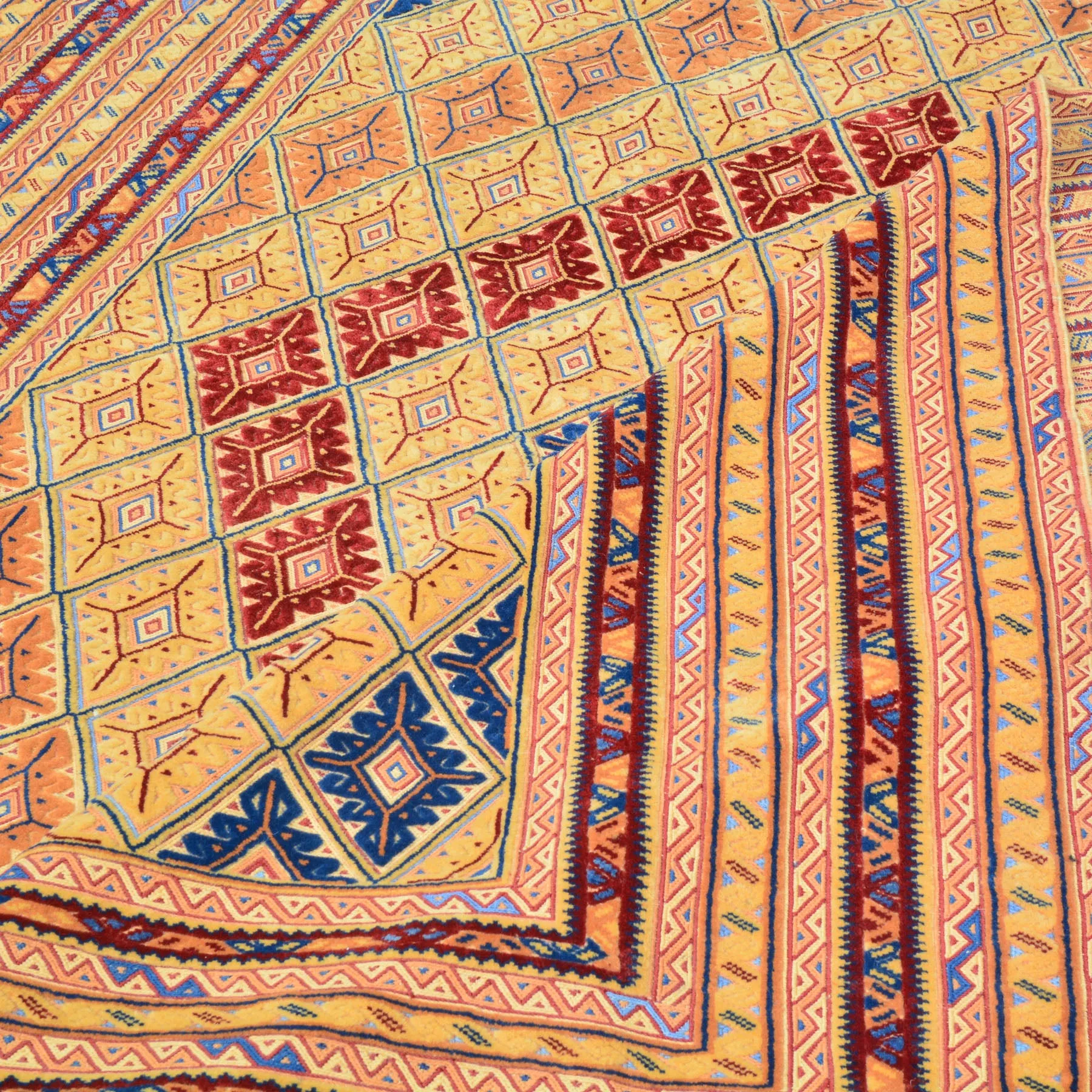 Hand-Knotted And Soumak Tribal Handmade Wool Rug (Size 5.2 X 6.11) Cwral-9990