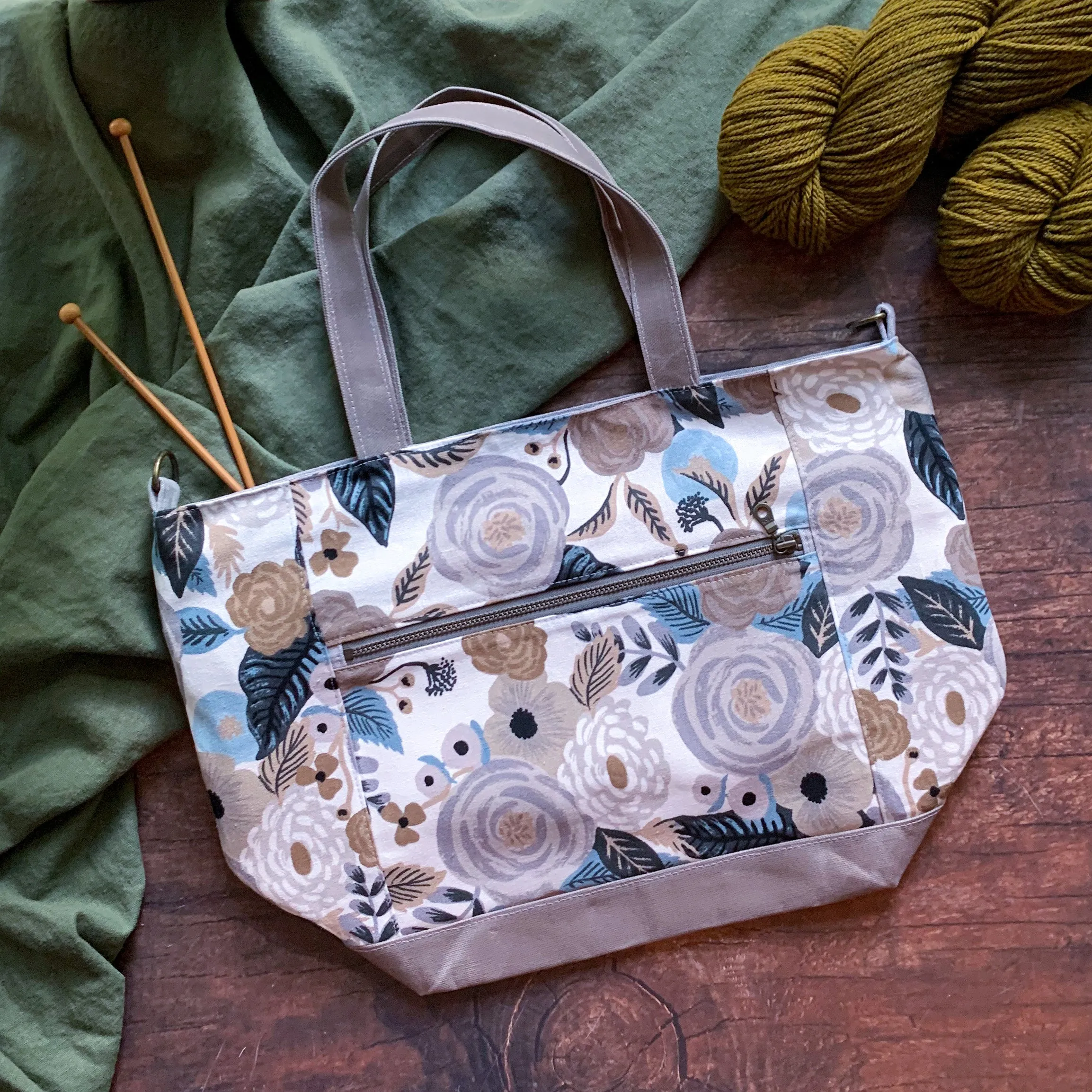 *Juliet Rose in Linen*  Zippered Knitting Project Bag