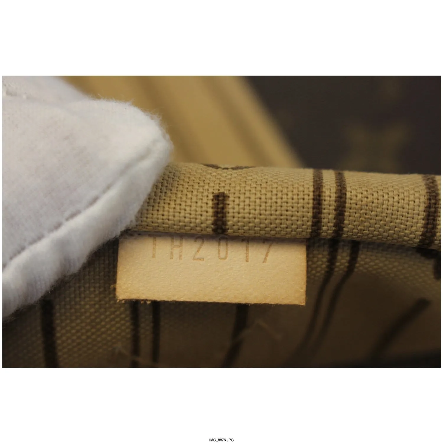 LOUIS VUITTON Monogram Canvas Neverfull PM Tote Shoulder Bag