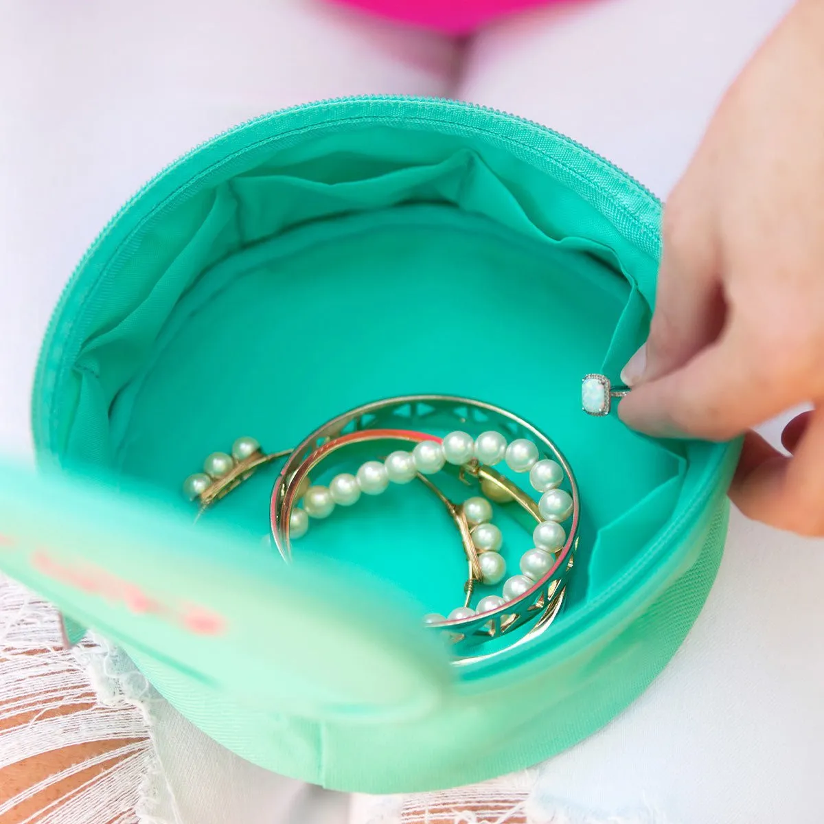 Mint Jewelry Case