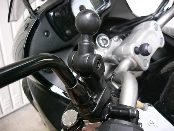 RAM Motorcycle Twist and Tilt™ Pivot Base w/ 1" Ball (RAM-B-360U)